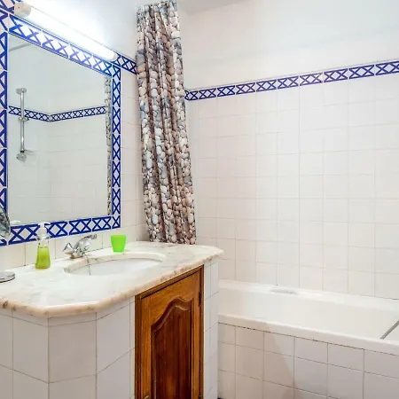 Apartment T2 Duplex 350M From The Beach