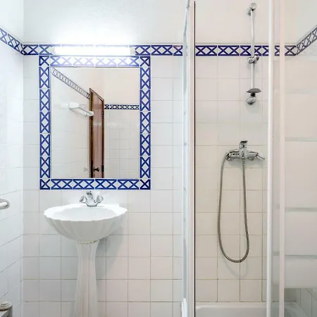 Apartment T2 Duplex 350M From The Beach